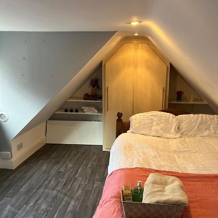 Cozy Room In A Serene House Birmingam Exterior foto